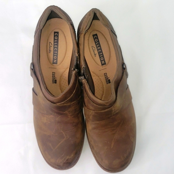 Clarks Collections Distressed Ankle Boots - Picture 2 of 6